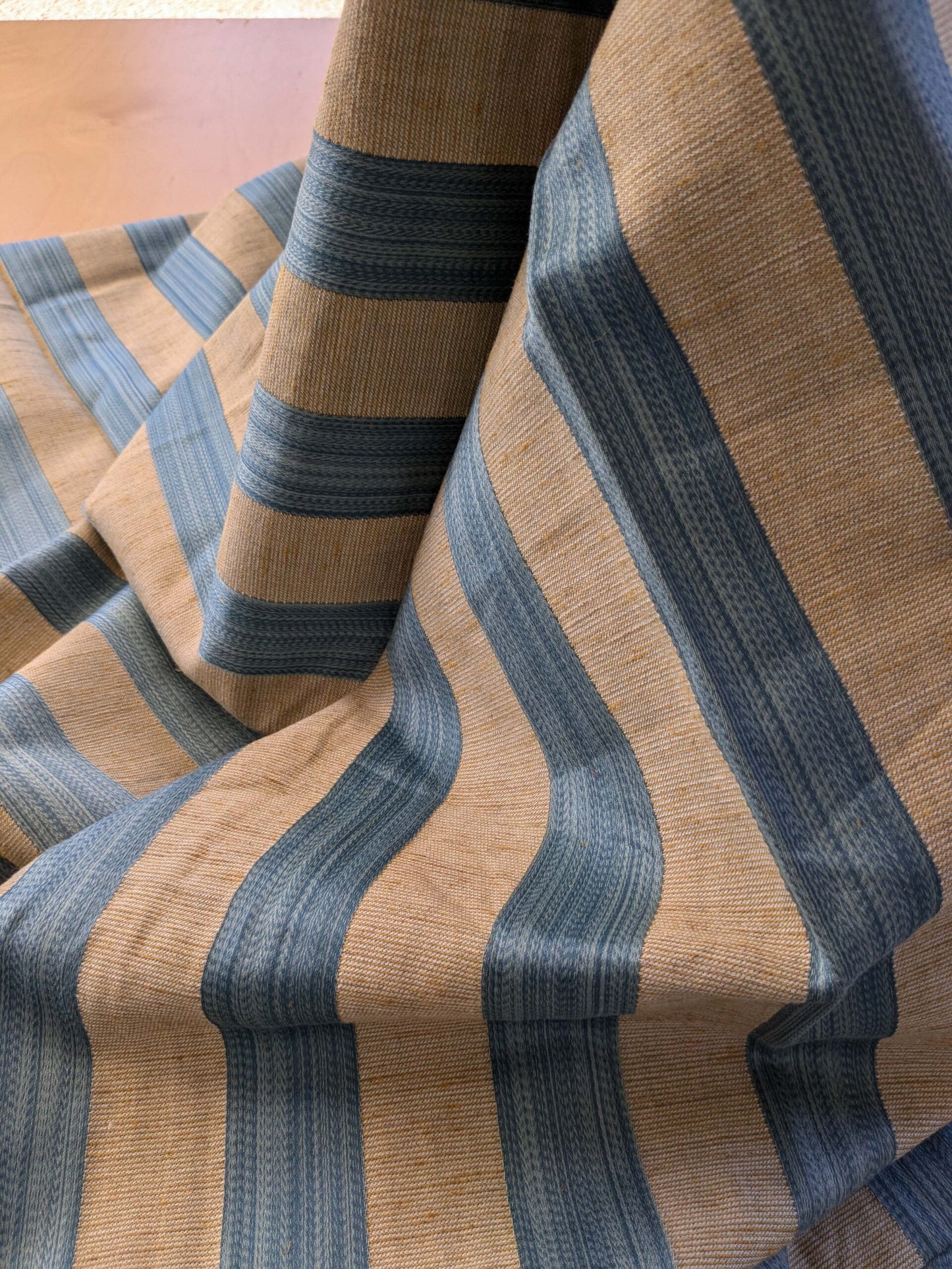 15 EV39 2.5y Scalamandre Fleur Des Indes Stripe Blue Beige