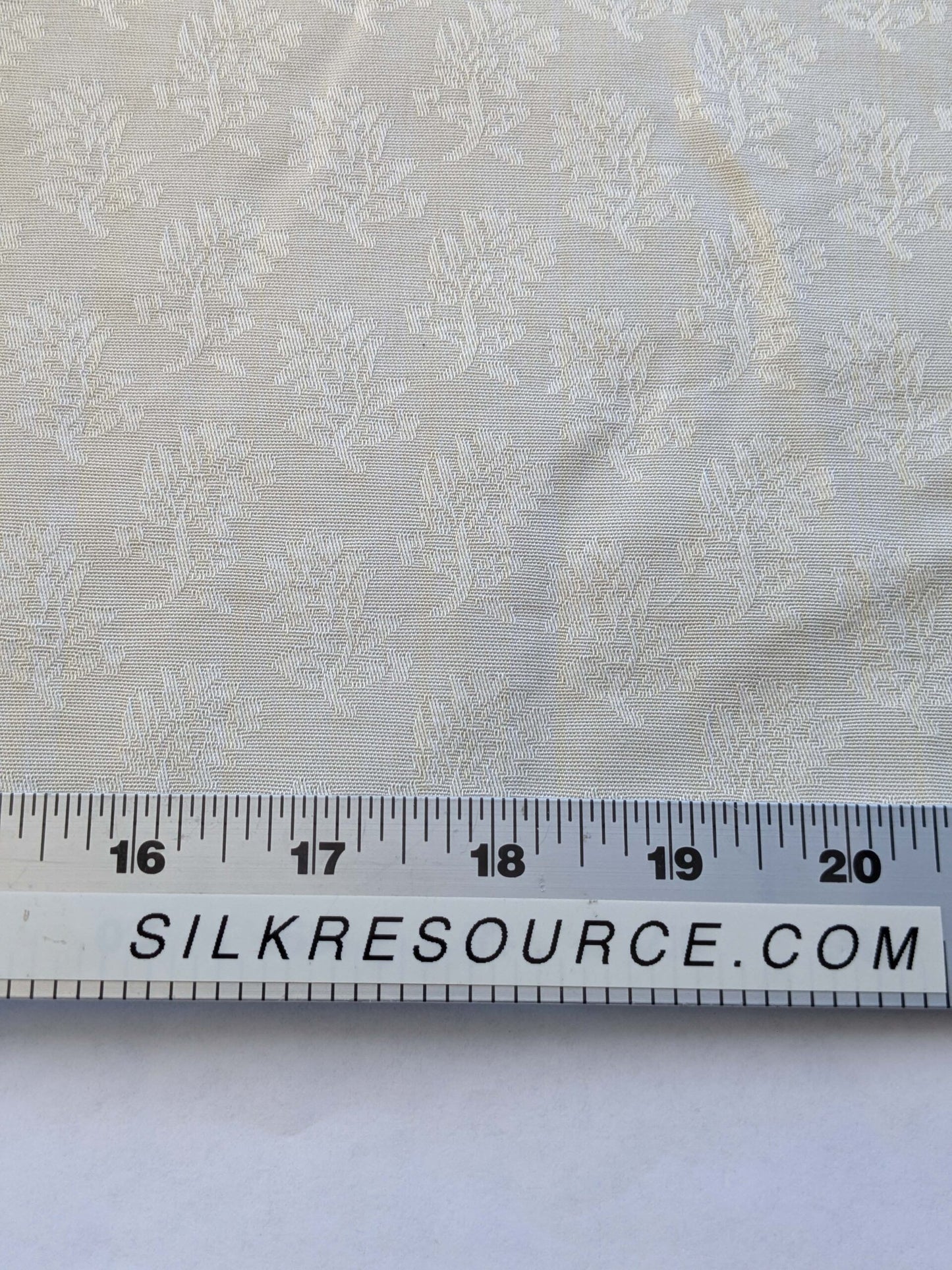 20 EV39 2.4y Scalamandre Petite Fleur Strie Ivory Damask  Floral Cotton Viscose Solid