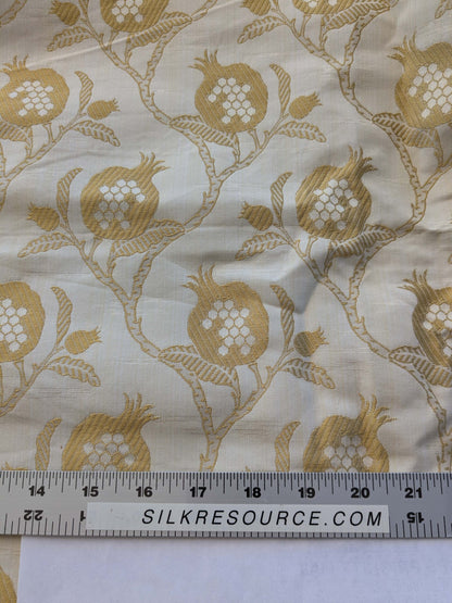 22 EV39 2yards Colony Melograno Coordinato Gold Beige Floral Lampas Fruits Upholstery fabric