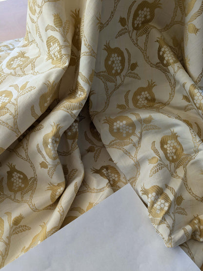 22 EV39 2yards Colony Melograno Coordinato Gold Beige Floral Lampas Fruits Upholstery fabric