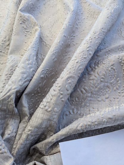 4 EV40 2.4 yards x 54"  Scalamandre Jacquard Gray Medallion Art Deco Pebbled Raised Abstract