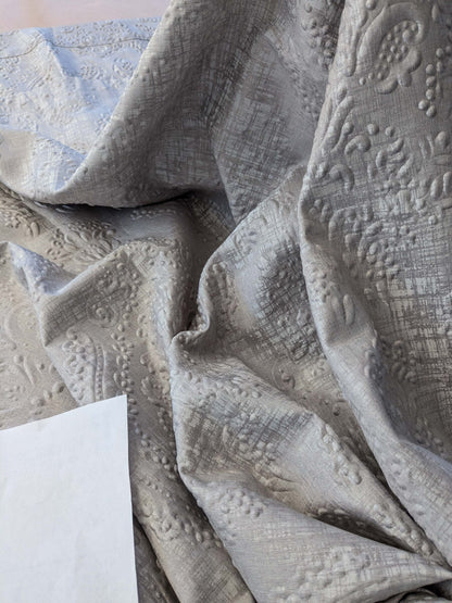 4 EV40 2.4 yards x 54"  Scalamandre Jacquard Gray Medallion Art Deco Pebbled Raised Abstract