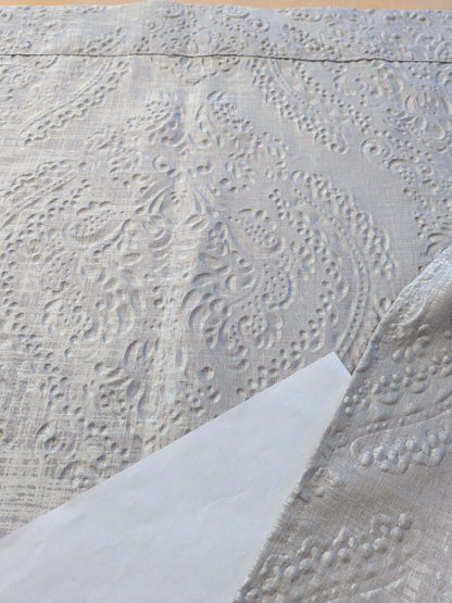 4 EV40 2.4 yards x 54"  Scalamandre Jacquard Gray Medallion Art Deco Pebbled Raised Abstract