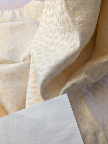 10 EV40 2.5y x 52" with Cut Corner Scalamandre Brocade Beige Small Scale Dot