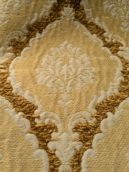 17 EV40 2.4yards x 52"W Scalamandre Ecussons Gold Medallion Artichoke Art Deco Renaissance Heavy MSRP USD480/y