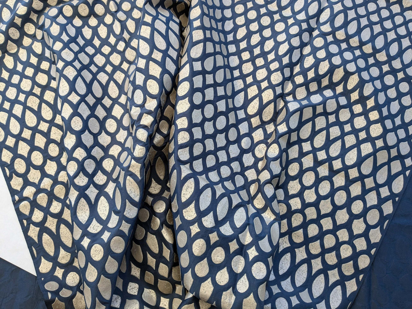 9 EV41 2.4yard x 53" Scalamandre Christian Fischbacher Indorato Royal Blue Beige Silk Print Ogee Fretwork Lattice MSRP USD700+/y