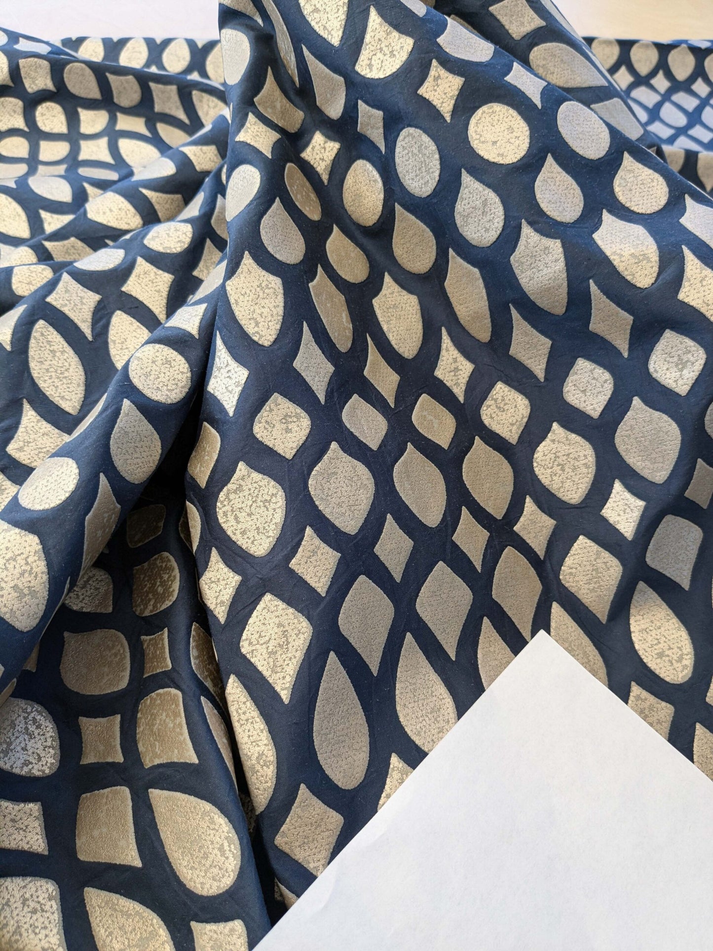 9 EV41 2.4yard x 53" Scalamandre Christian Fischbacher Indorato Royal Blue Beige Silk Print Ogee Fretwork Lattice MSRP USD700+/y