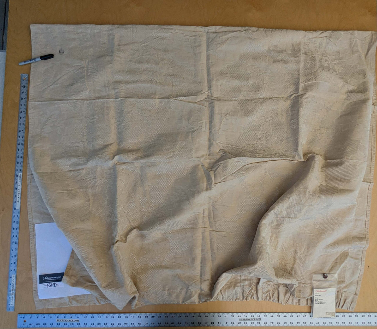 18 EV42 2.4y x 56"w Scalamandre Kilfane Beige Damask Floral Renaissance Silk Blend