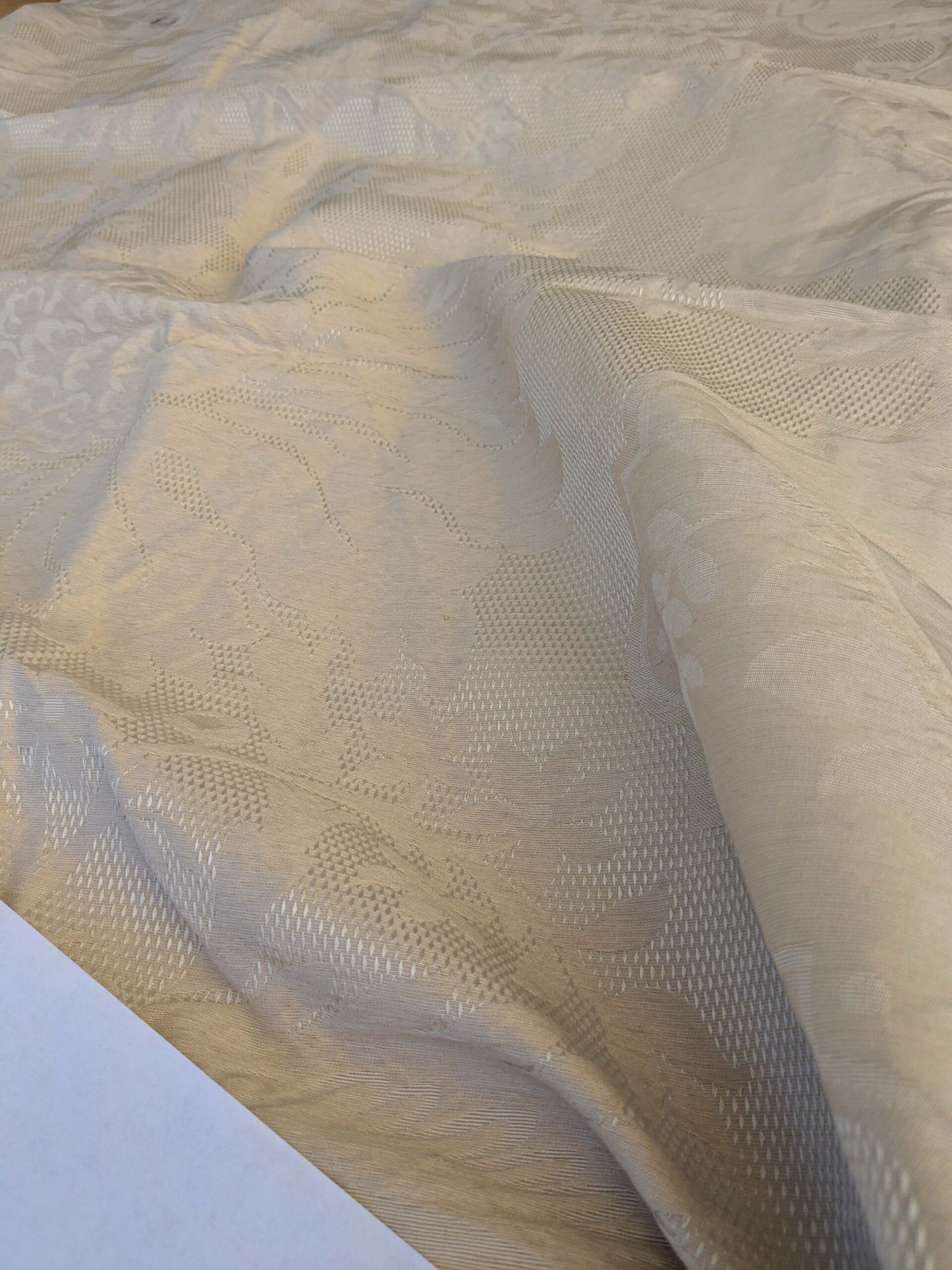 18 EV42 2.4y x 56"w Scalamandre Kilfane Beige Damask Floral Renaissance Silk Blend