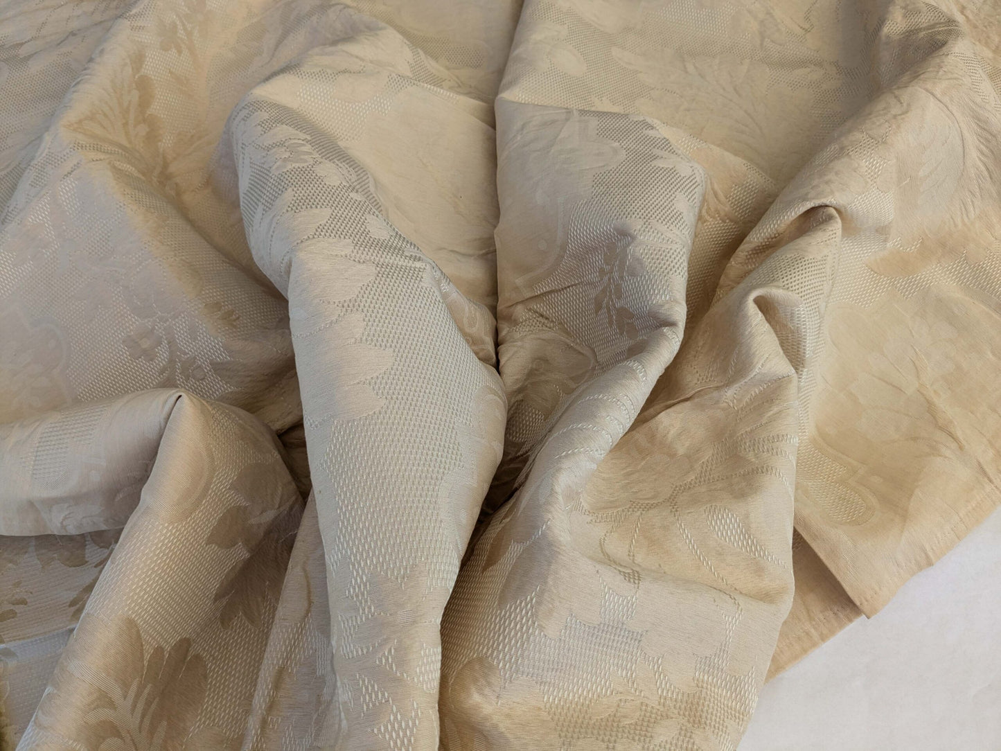 18 EV42 2.4y x 56"w Scalamandre Kilfane Beige Damask Floral Renaissance Silk Blend