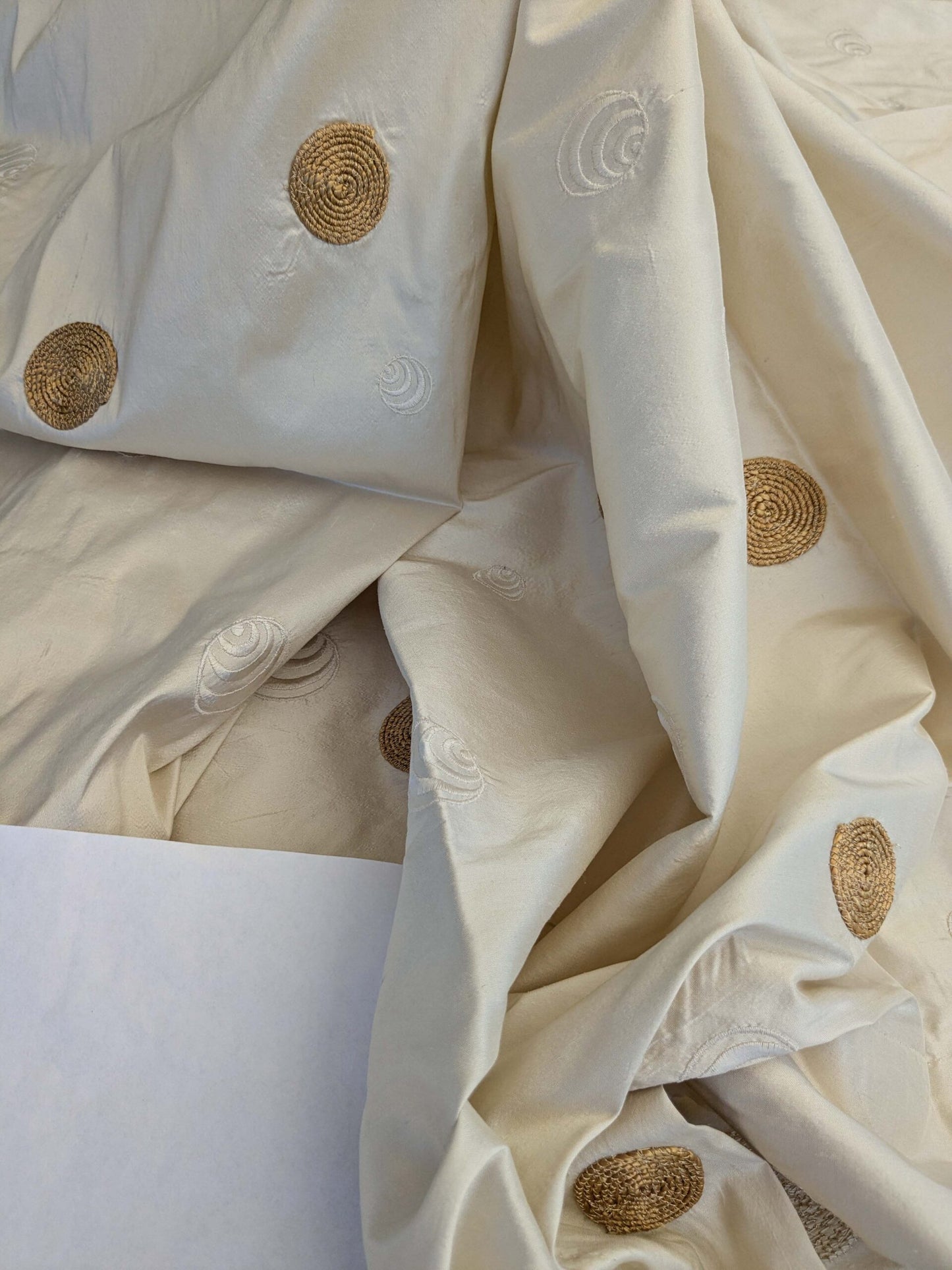 24 EV42 2.4y x 53"w Scalamandre Colony Roma Hokkaido Beige Embroidery Silk Dot Circle Brown