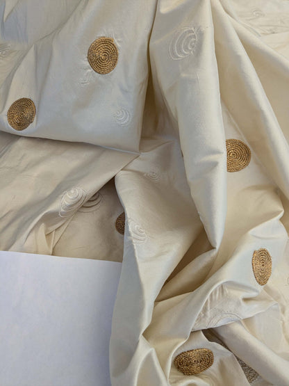 24 EV42 2.4y x 53"w Scalamandre Colony Roma Hokkaido Beige Embroidery Silk Dot Circle Brown