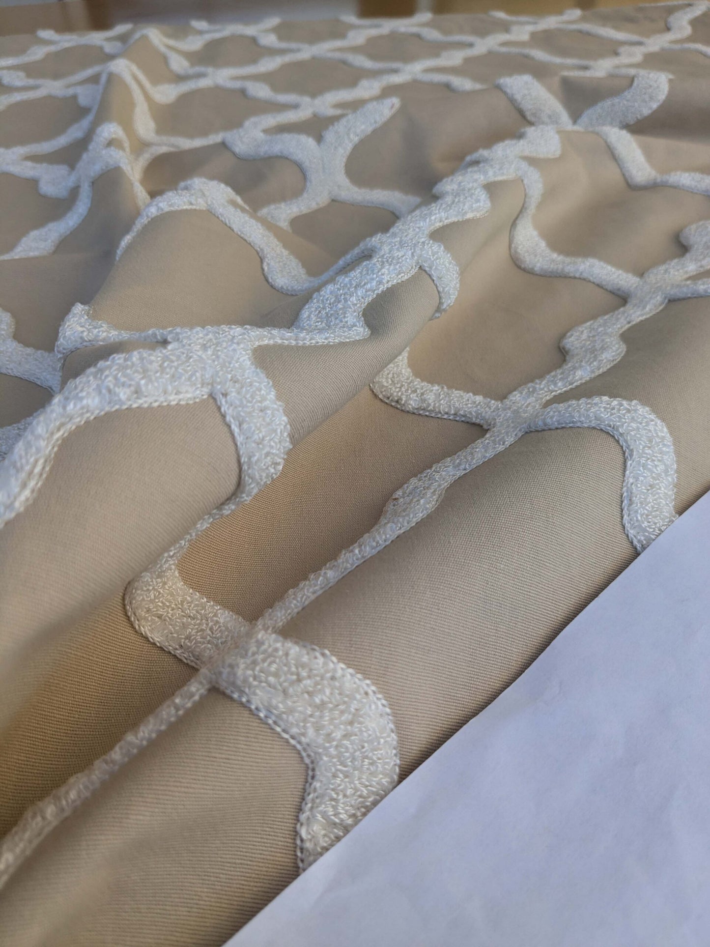 4 EV44 1.2y x 54" Scalamandre Fonthill Astley Boucle Biscuit Brown White Cream Diamond Ogee MSRP USD 338/Y