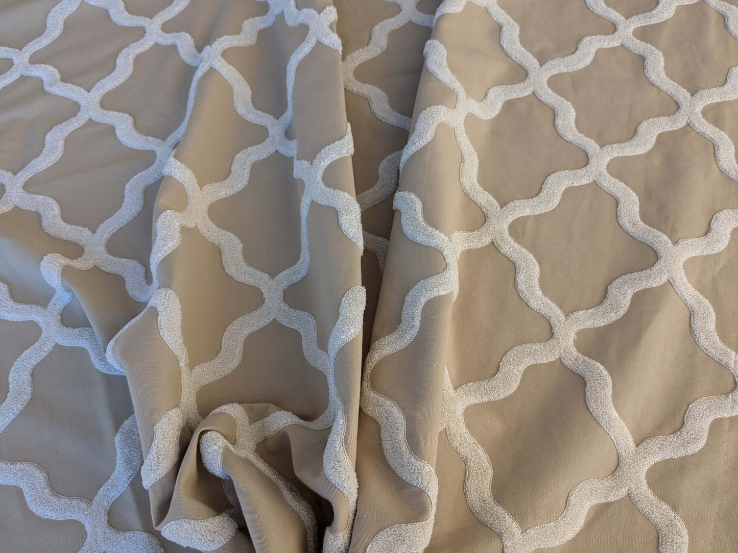 4 EV44 1.2y x 54" Scalamandre Fonthill Astley Boucle Biscuit Brown White Cream Diamond Ogee MSRP USD 338/Y