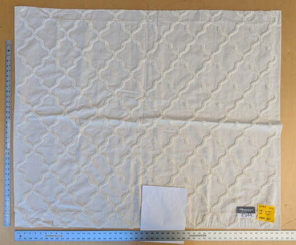 7 EV44 1.2y x 54"w Scalamandre Fonthill Astley Boucle White Cream Diamond Ogee MSRP USD 338/Y