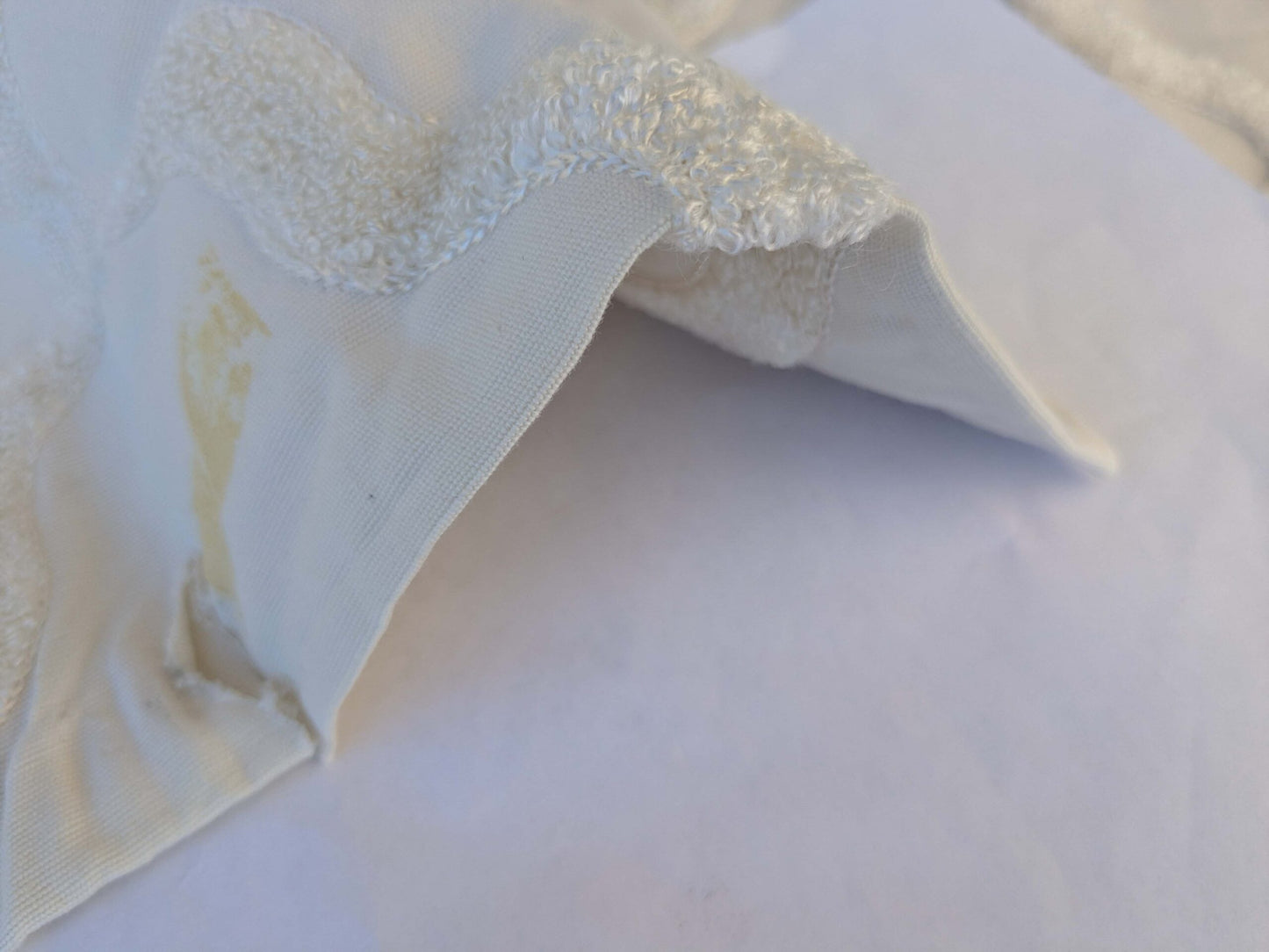 7 EV44 1.2y x 54"w Scalamandre Fonthill Astley Boucle White Cream Diamond Ogee MSRP USD 338/Y