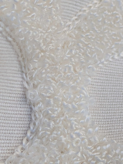 7 EV44 1.2y x 54"w Scalamandre Fonthill Astley Boucle White Cream Diamond Ogee MSRP USD 338/Y