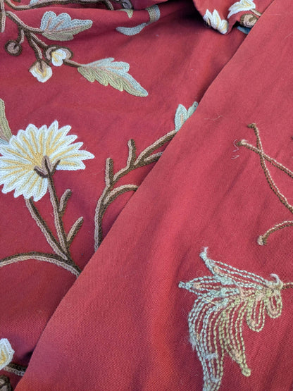 9 EV44 2.4yd x 54"w Scalamandre Jaya Red Wool Chrysanthemum Embroidery On Cotton MSRP USD 216/Y