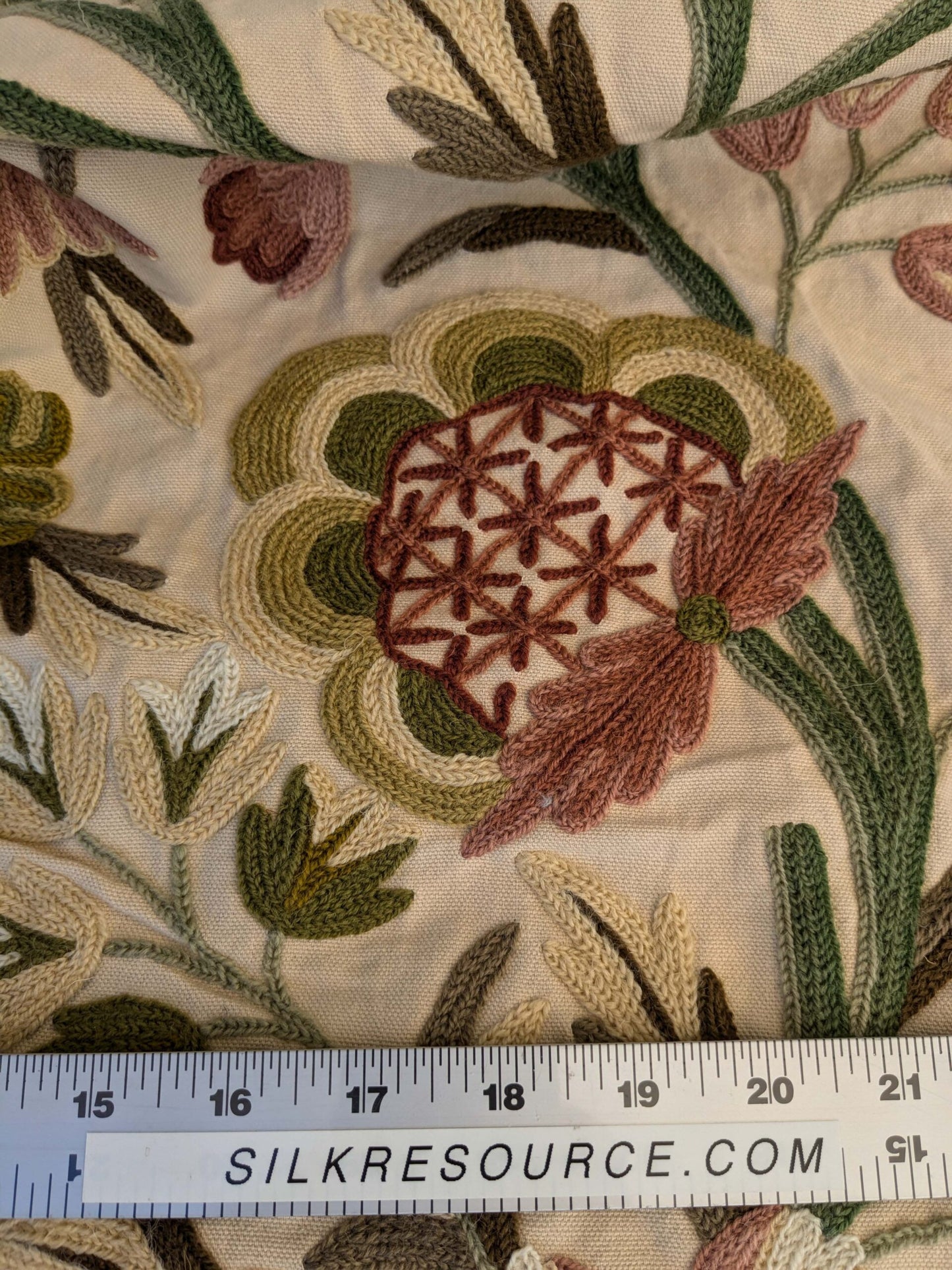 10 EV44 2.6yd x 60"w Scalamandre Old World Weavers Floribunda Floral Botanical Tree Foliage Brown Green Red on Beige Embroidery Historical MSRP US 400+/Y