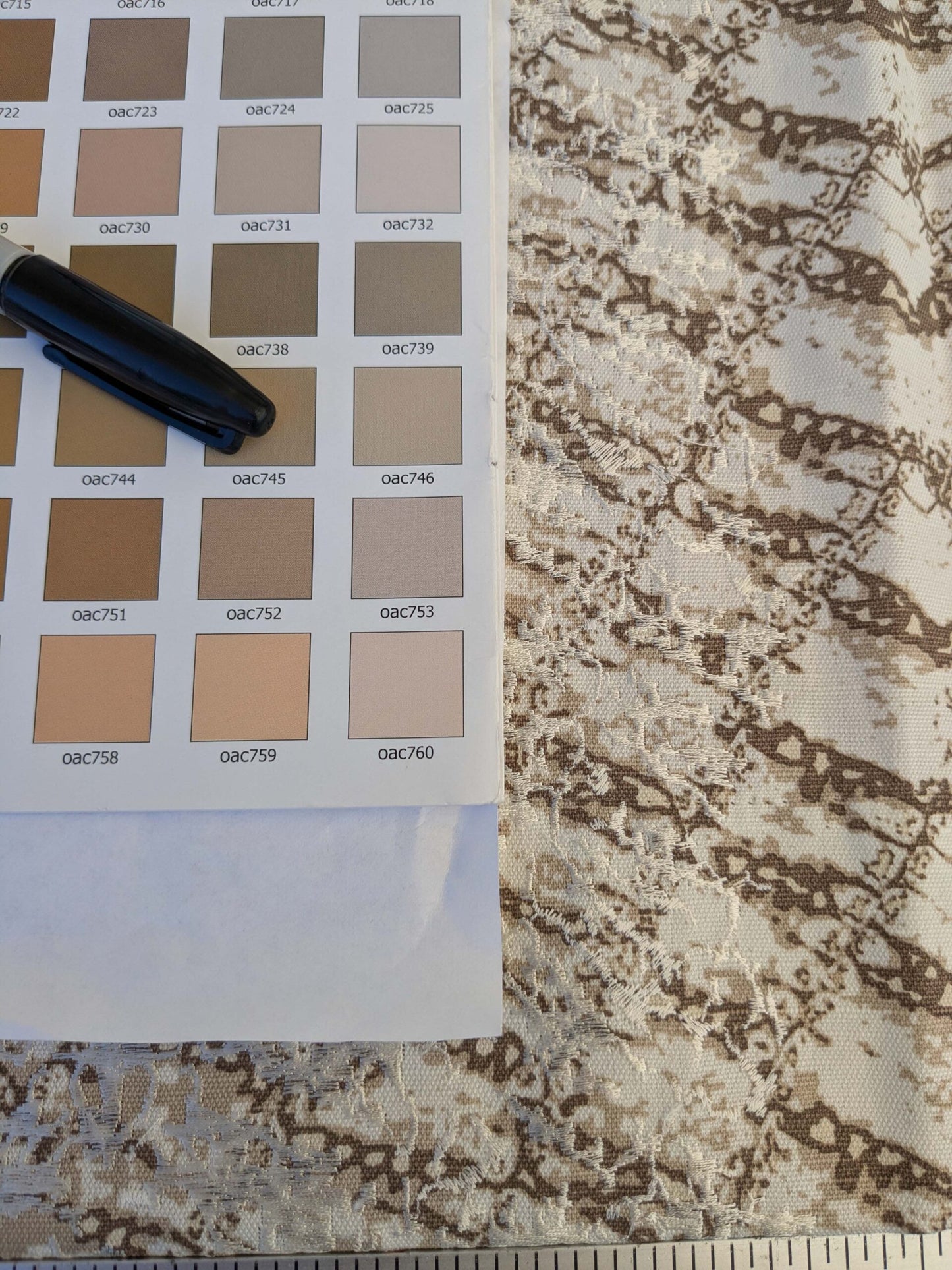 17 EV44 1.2y x 52"w Scalamandre Komodo Modern Nature Carbon Gray Beige Embroidery Print Abstract