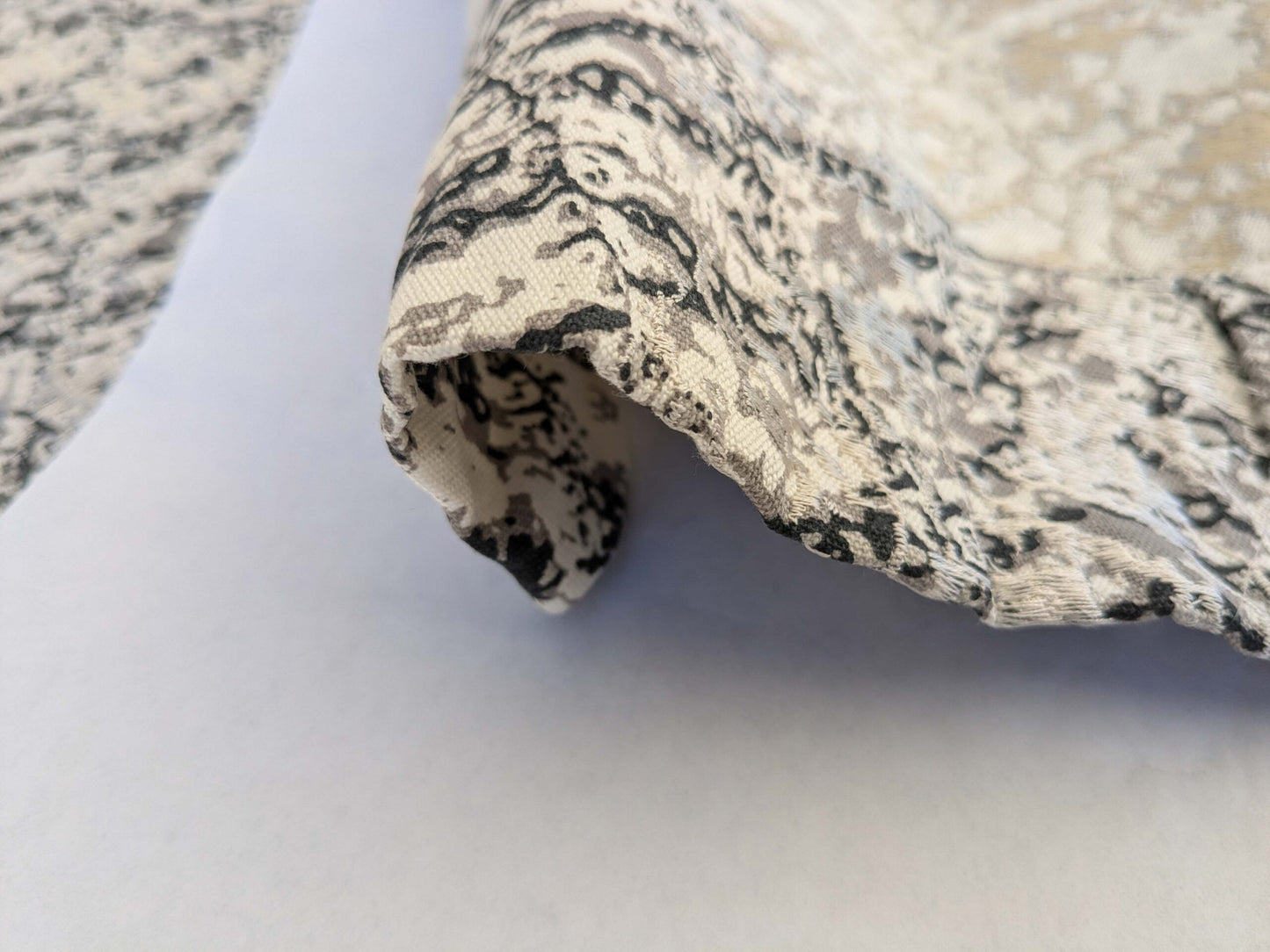 18 EV44 1.2yd Scalamandre Komodo Modern Nature Carbon Gray Black Beige Embroidery Print Abstract