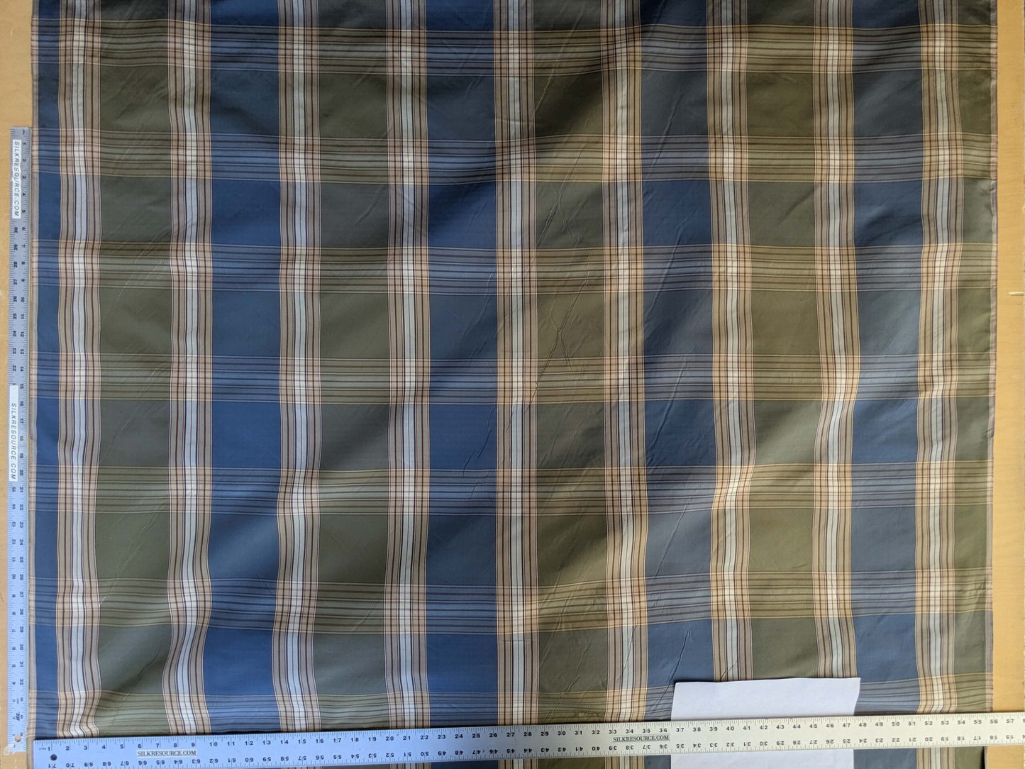 by yard Scalamandre Swan Plaid Silk Plaid Check Tartan Blue Neutral Silk Taffeta Crisp Multi MSRP USD156/y