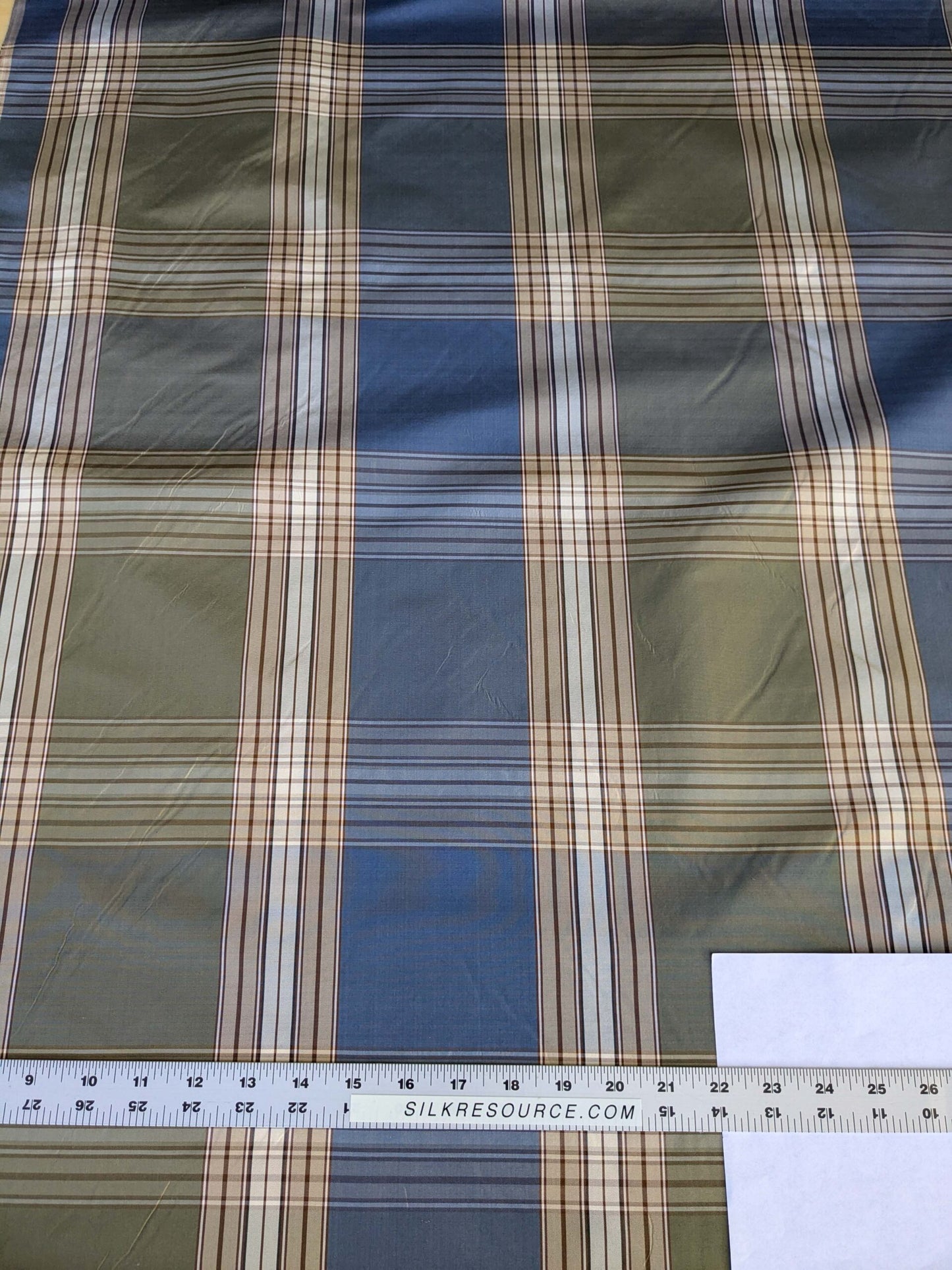 by yard Scalamandre Swan Plaid Silk Plaid Check Tartan Blue Neutral Silk Taffeta Crisp Multi MSRP USD156/y