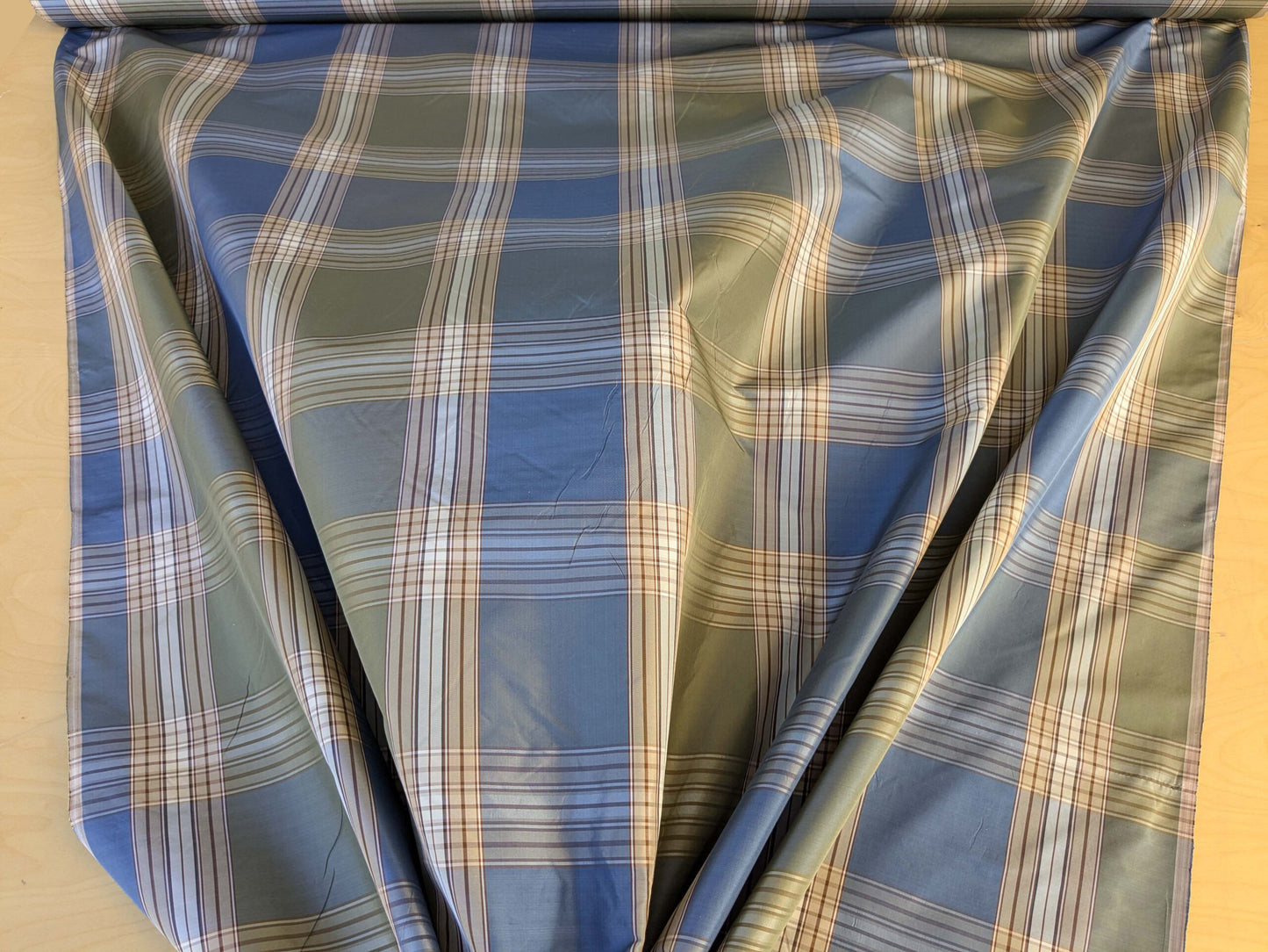 by yard Scalamandre Swan Plaid Silk Plaid Check Tartan Blue Neutral Silk Taffeta Crisp Multi MSRP USD156/y