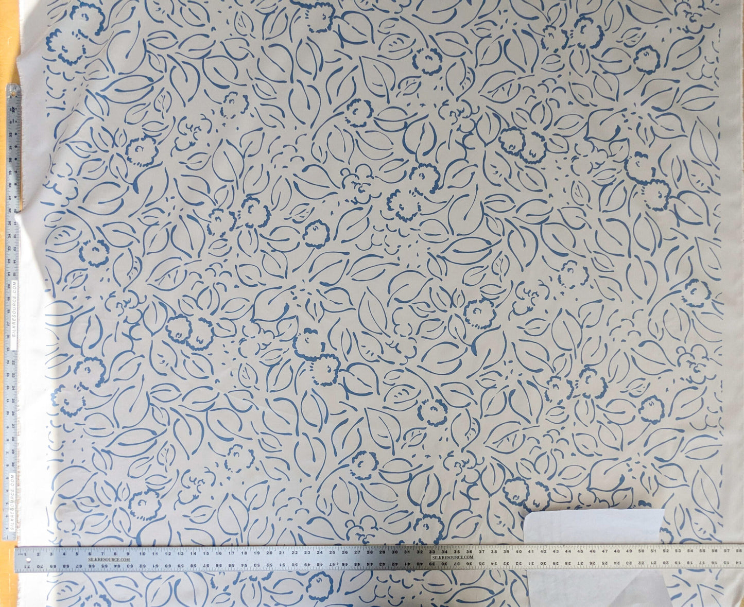 by yard Scalamandre Brooks Delphinium on White Modern Art Floral Print Cotton MSRP USD 180/y