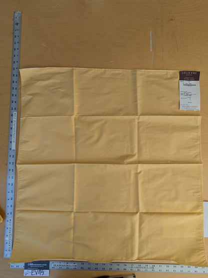 40 EV45 Square 27" x 27" Scalamandre Lelievre Paris Psyche Reversible Vanille Beige Polyester Solid Taffeta