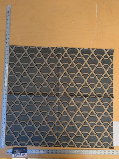 63 EV45 Square Scalamandre Lelievre Ribon Etam Gray Jacquard Diamond Ogee Fretwork Lattice Large Jacquard MSRP USD 300+/y