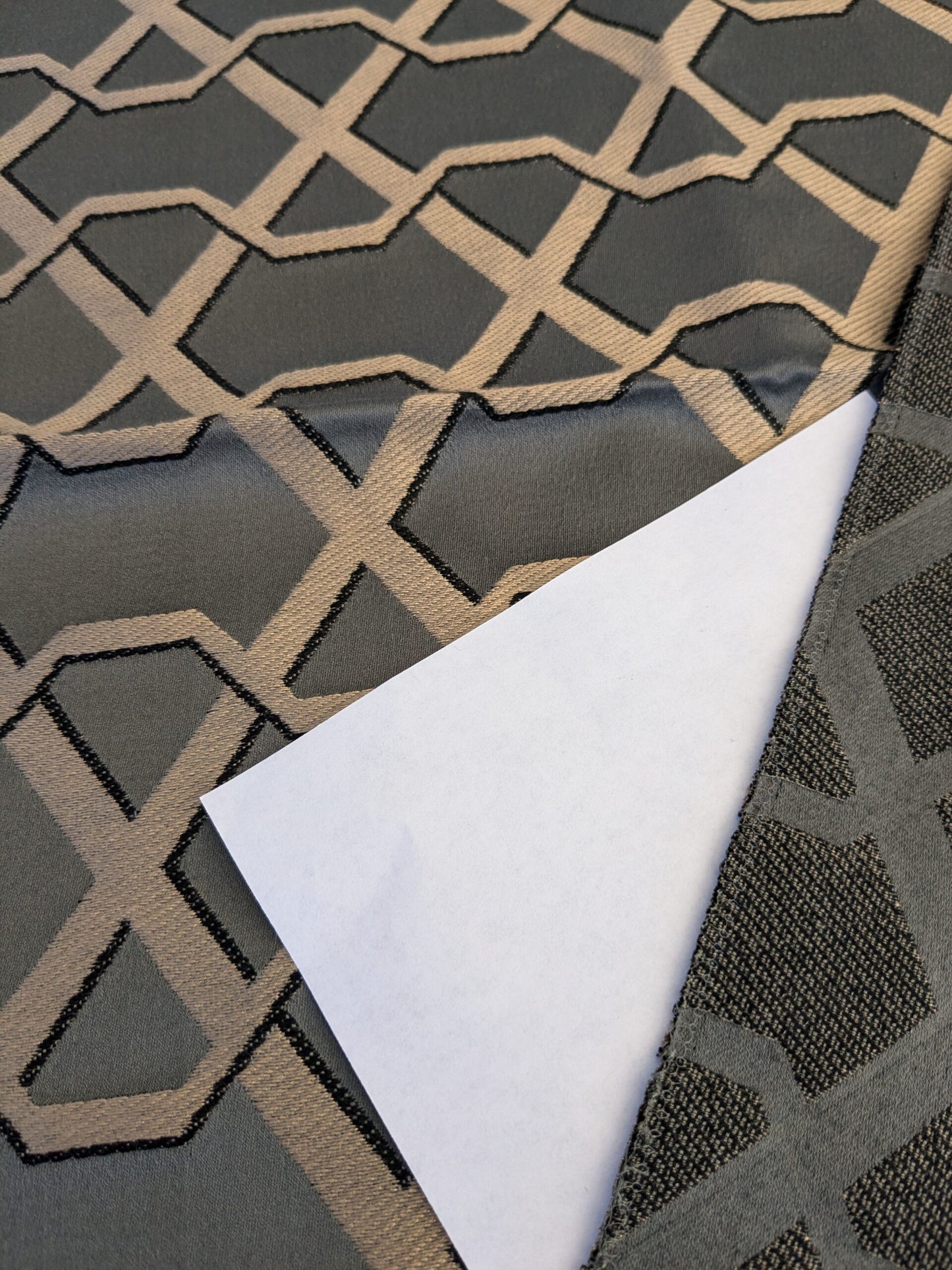 63 EV45 Square Scalamandre Lelievre Ribon Etam Gray Jacquard Diamond Ogee Fretwork Lattice Large Jacquard MSRP USD 300+/y