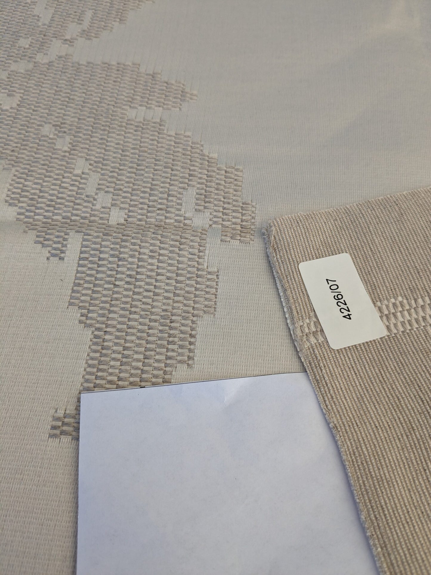 67 EV45 SquareLelievre Scalamandre Asuka Jacquards Cream White Abstract Botanical MSRP USD 688/Y