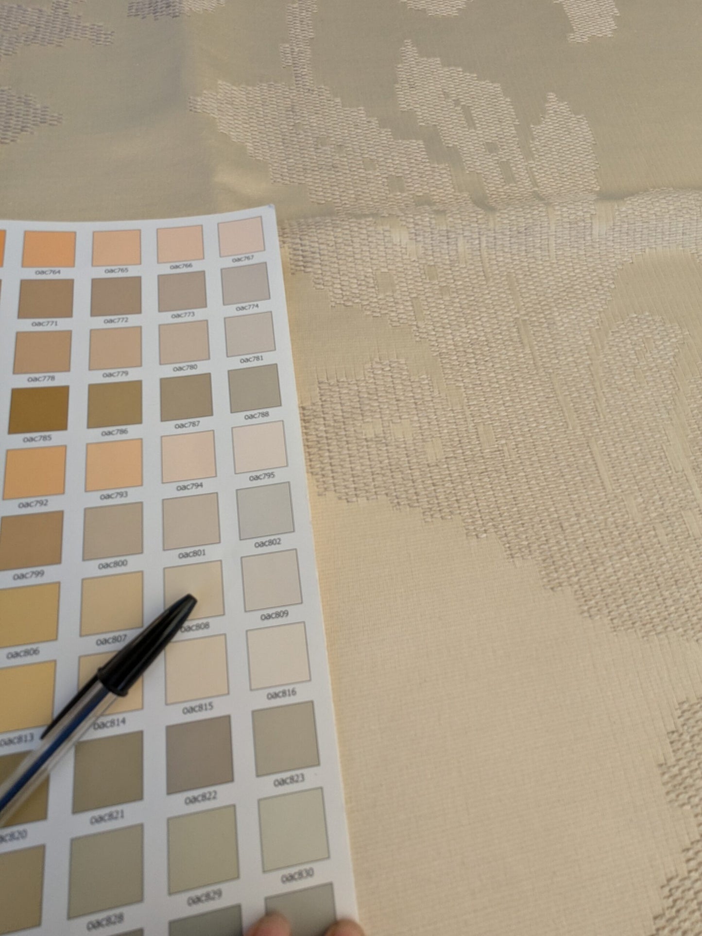 72 EV45 Square Lelievre Scalamandre Asuka Jacquards Cream Abstract Botanical MSRP USD 688/Y