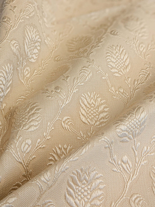 7 EV45 Silk Square 24" x 25"  Tassinari and Chatel Pommes Beige Cream Botanical Foliage Historic MSRP USD976/y