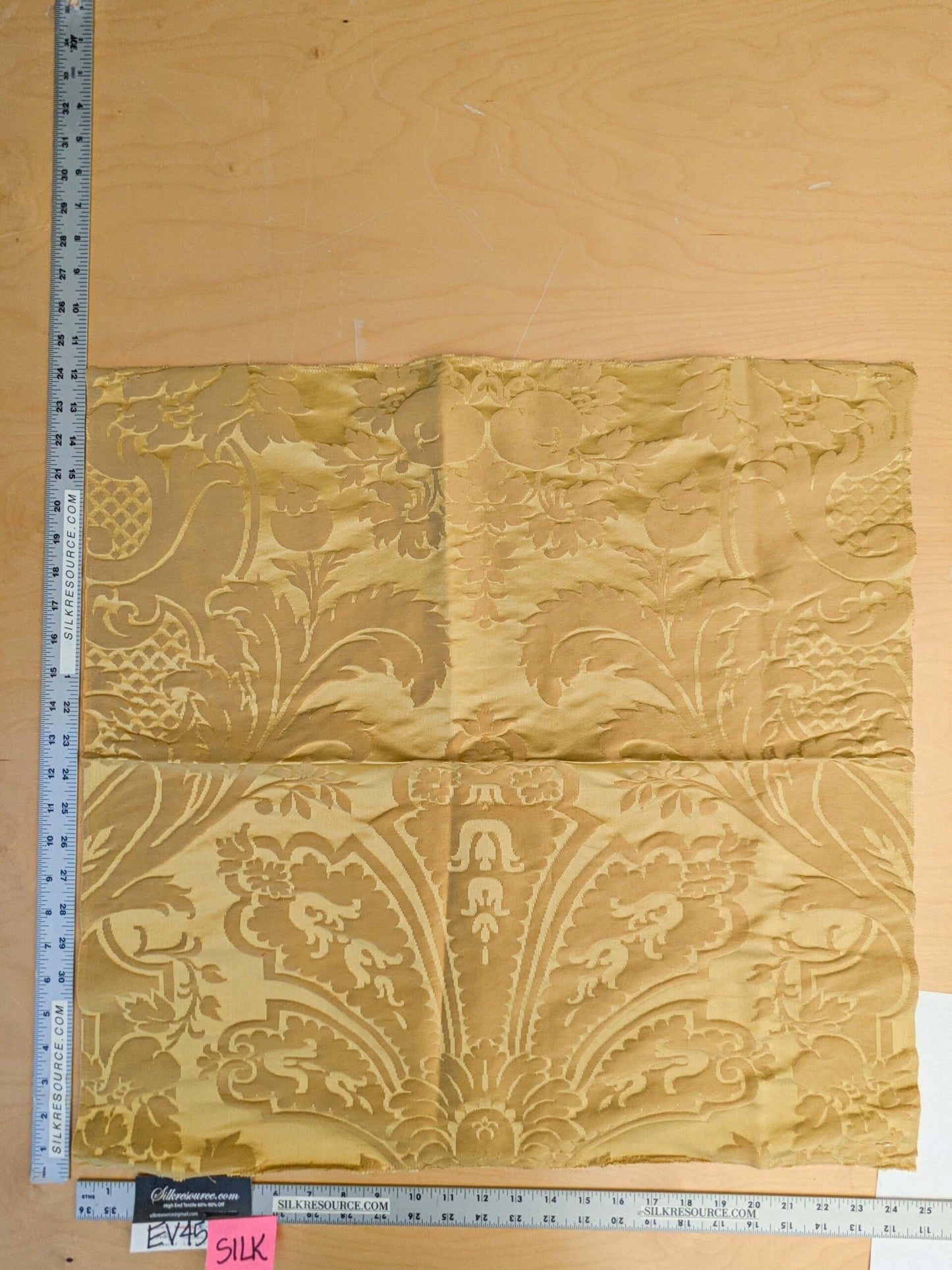8 EV45 Silk blend Square 24" x 24"  Tassinari and Chatel Grand Dauphin Gold Damask Floral Historic MSRP USD996/y