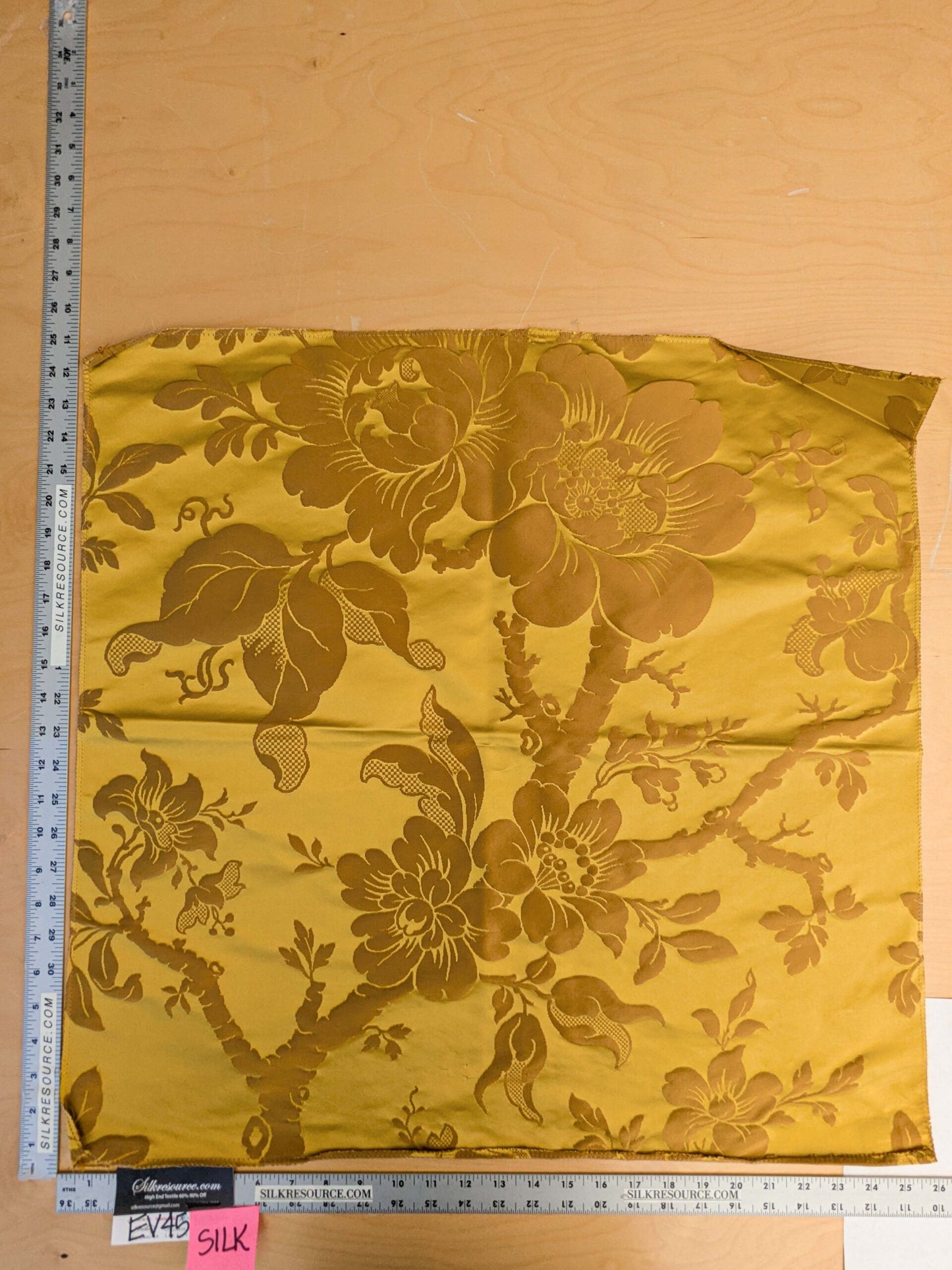 13 EV45 Silk Square 24" x 26"  Tassinari and Chatel Argenson Or Gold Floral Botanical Foliage MSRP USD 1200+/y