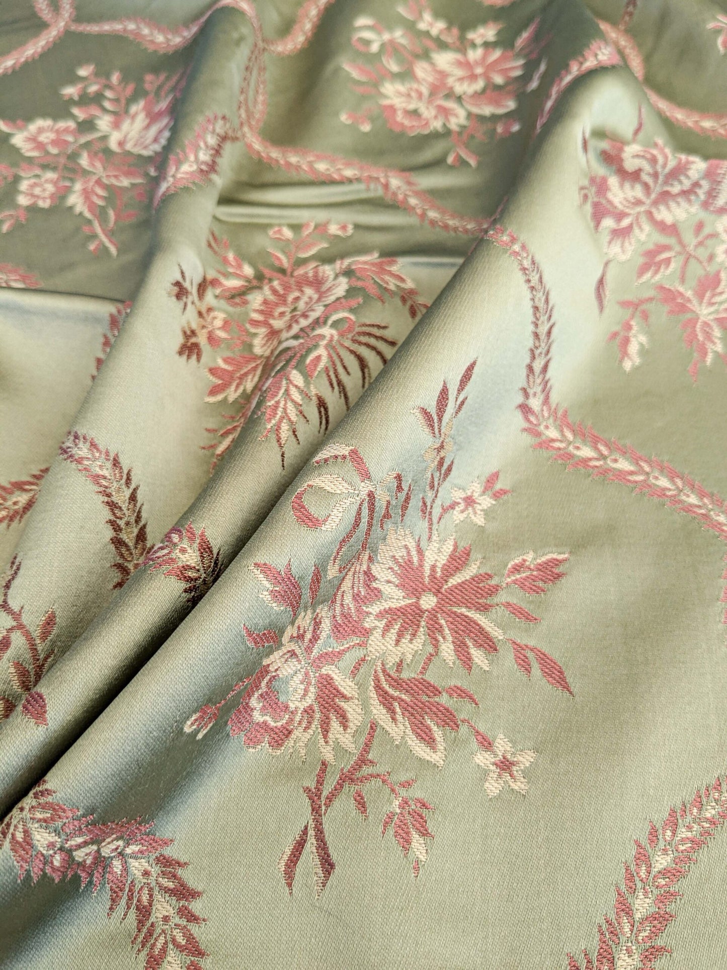 21 EV45 Square 27" x 25" Lelievre Paris Fragonard Fleuve Velvet Green Diamond Ogee Floral Viscose MSRP USD 838/y