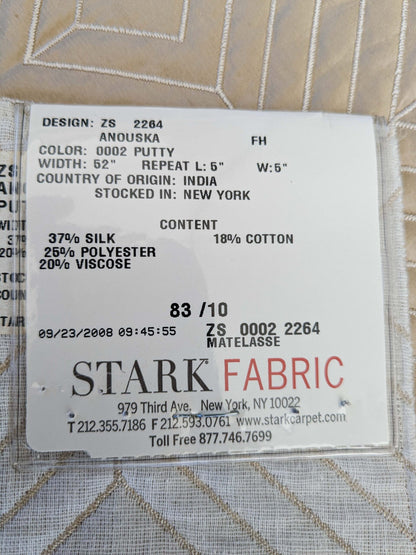 25 EV45 Silk Blend Square 26" x 26" Scalamandre Fonthill Anouska Putty Brown Diamond Ogee Matelasse MSRP USD 554/y