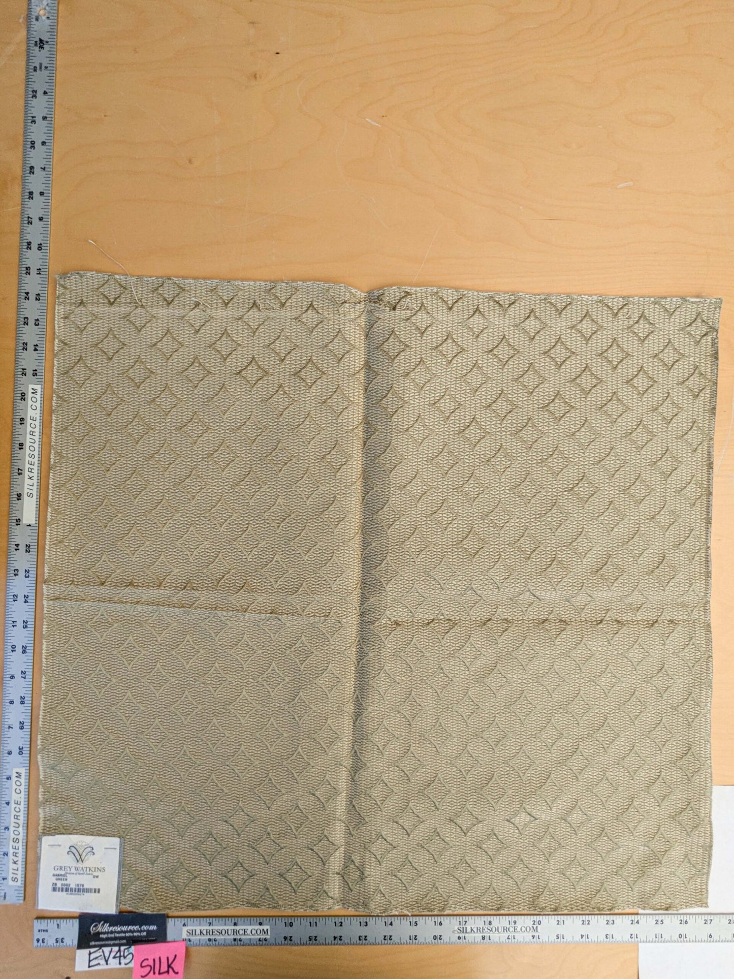 27 EV45 Silk Blend Square 25" x 27" Scalamandre Grey Watkins Gabriel Green Diamond Ogee Geometric Cotton Silk MSRP USD144/y
