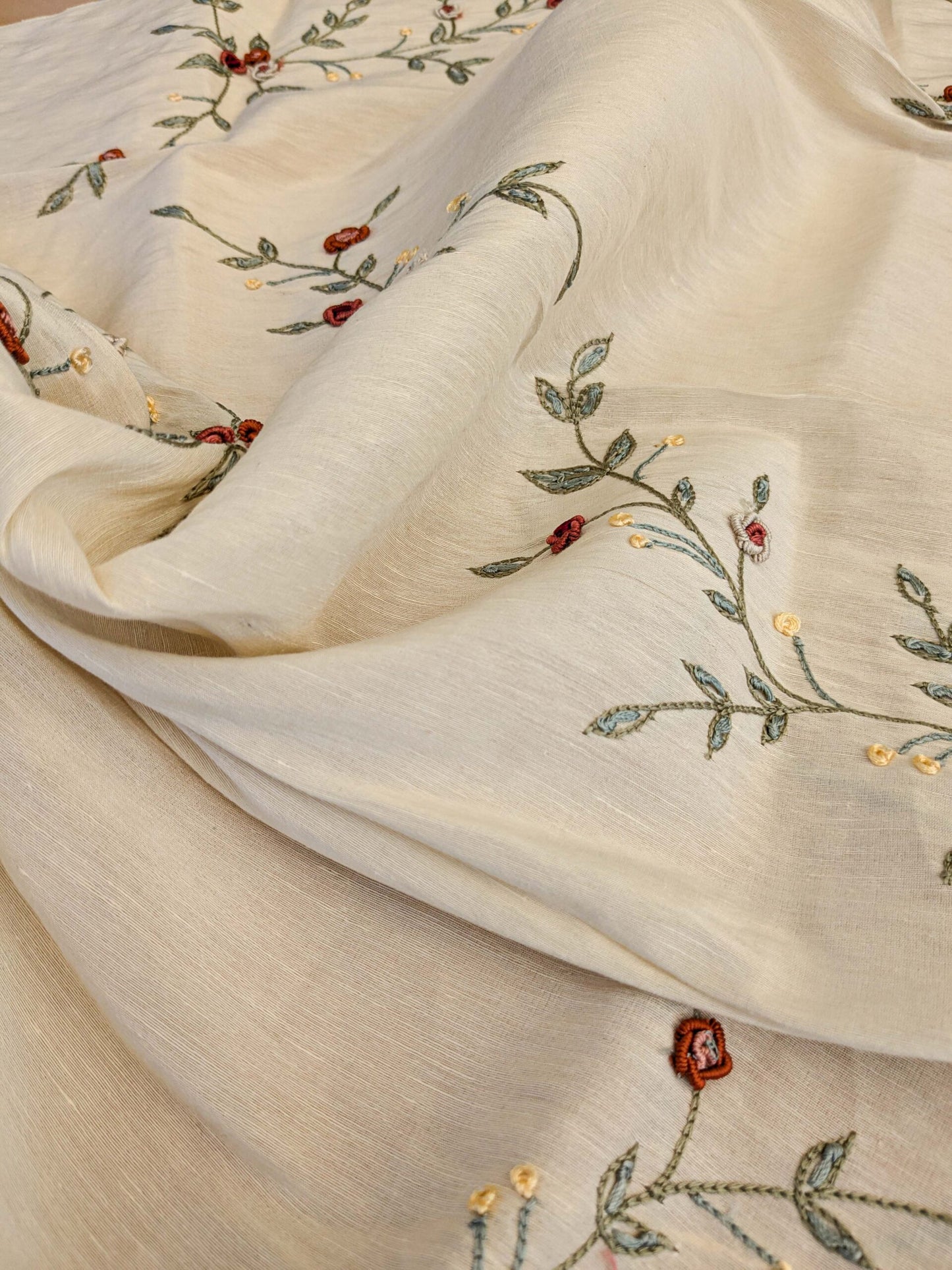 28 EV45 Silk Blend Square 26" x 27" Scalamandre Old World Weavers Nilima Spring Boquet Delicate Floral Vine Linen Silk Embroidery - Piece A