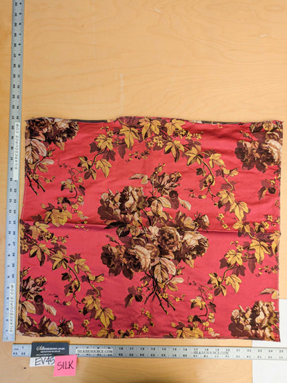 33 EV45 Silk Square 21" x 25" Tassinari and Chatel Offenbach Red Gold Botanical Foliage Historic MSRP USD 1766/y