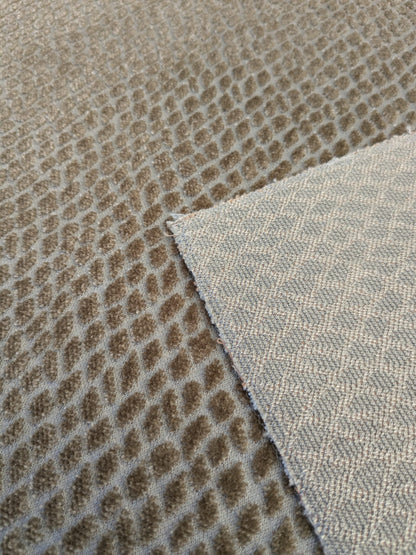 7 EV46 Velvet 18" x 27" Square Scalamandre Iguana Brown Small Scale Silk Cotton Jacquard Velvet MSRP USD800+/y Small Stain!