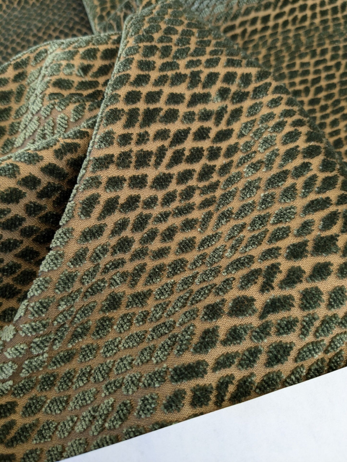 8 EV46 Velvet 26" x 27" Square Scalamandre Iguana Green Brown Small Scale Silk Cotton Jacquard Velvet MSRP USD800+/y