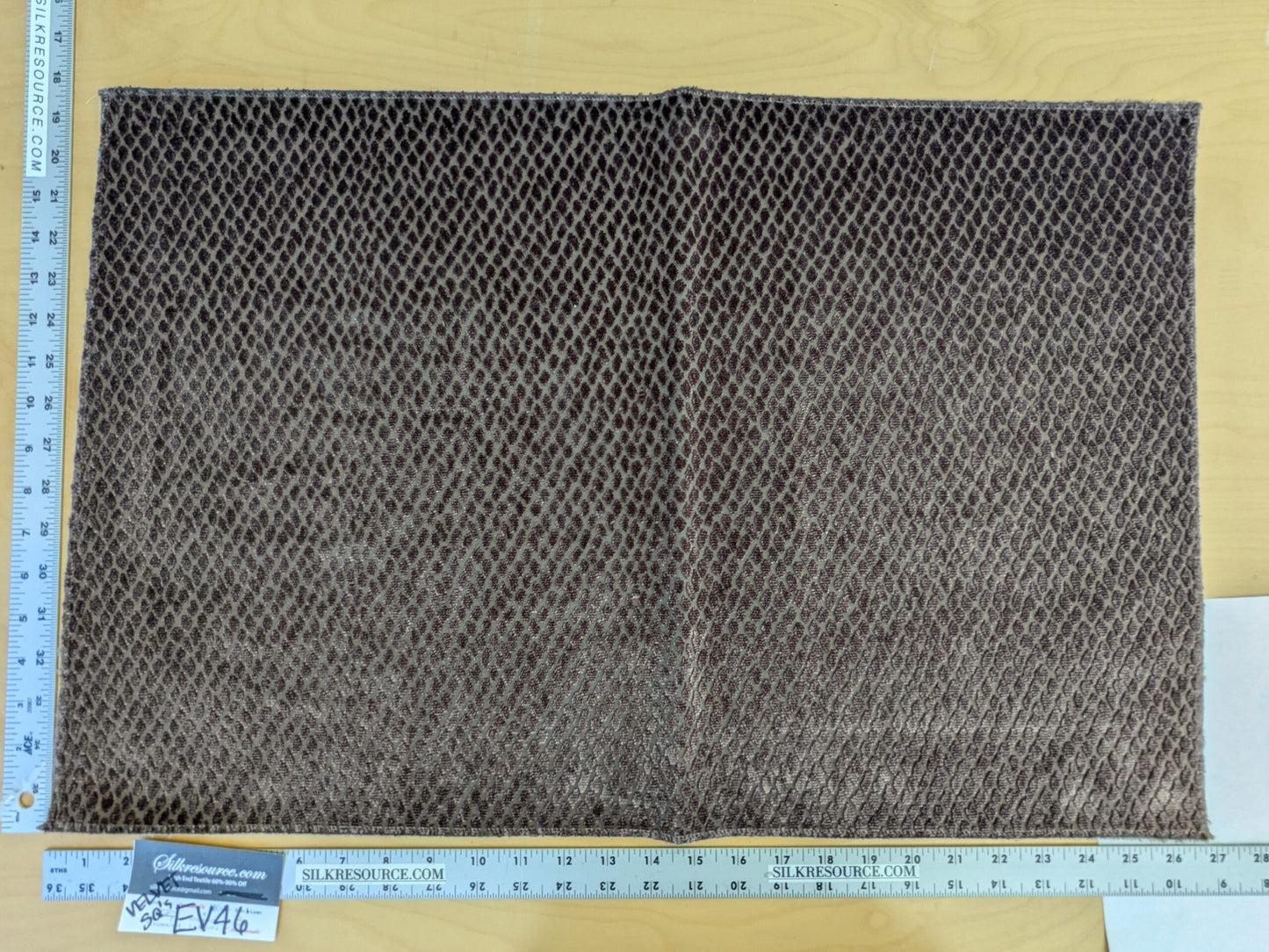 15 EV46 Velvet Square Scalamandre Iguana Purple Small Scale Silk Cotton Jacquard Velvet MSRP USD800+/y