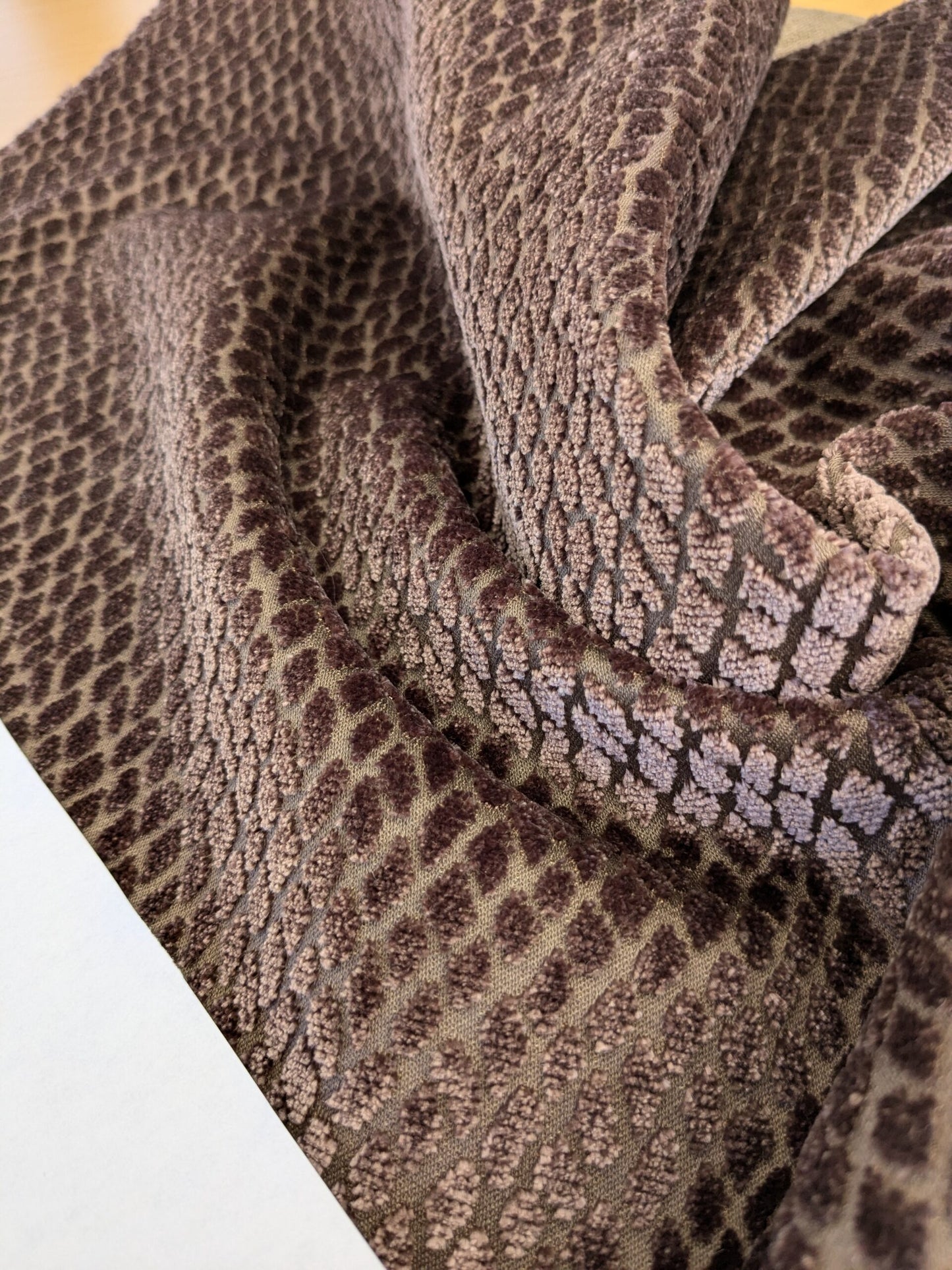 15 EV46 Velvet Square Scalamandre Iguana Purple Small Scale Silk Cotton Jacquard Velvet MSRP USD800+/y