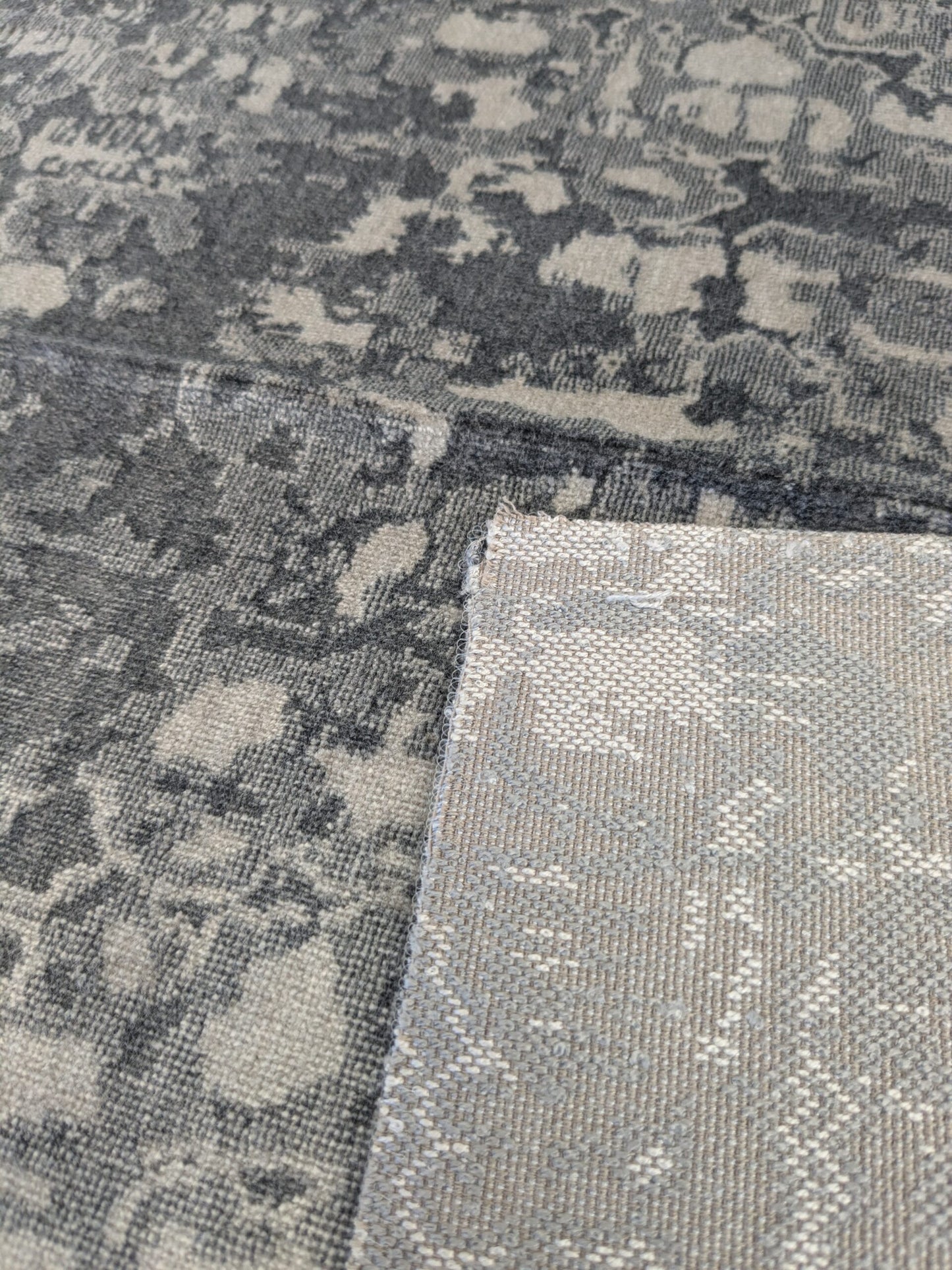 26 EV46 27" x 27" Velvet Square Scalamandre Aldeco Fragment Light Taupe Gray Abstract MSRP USD 326/y