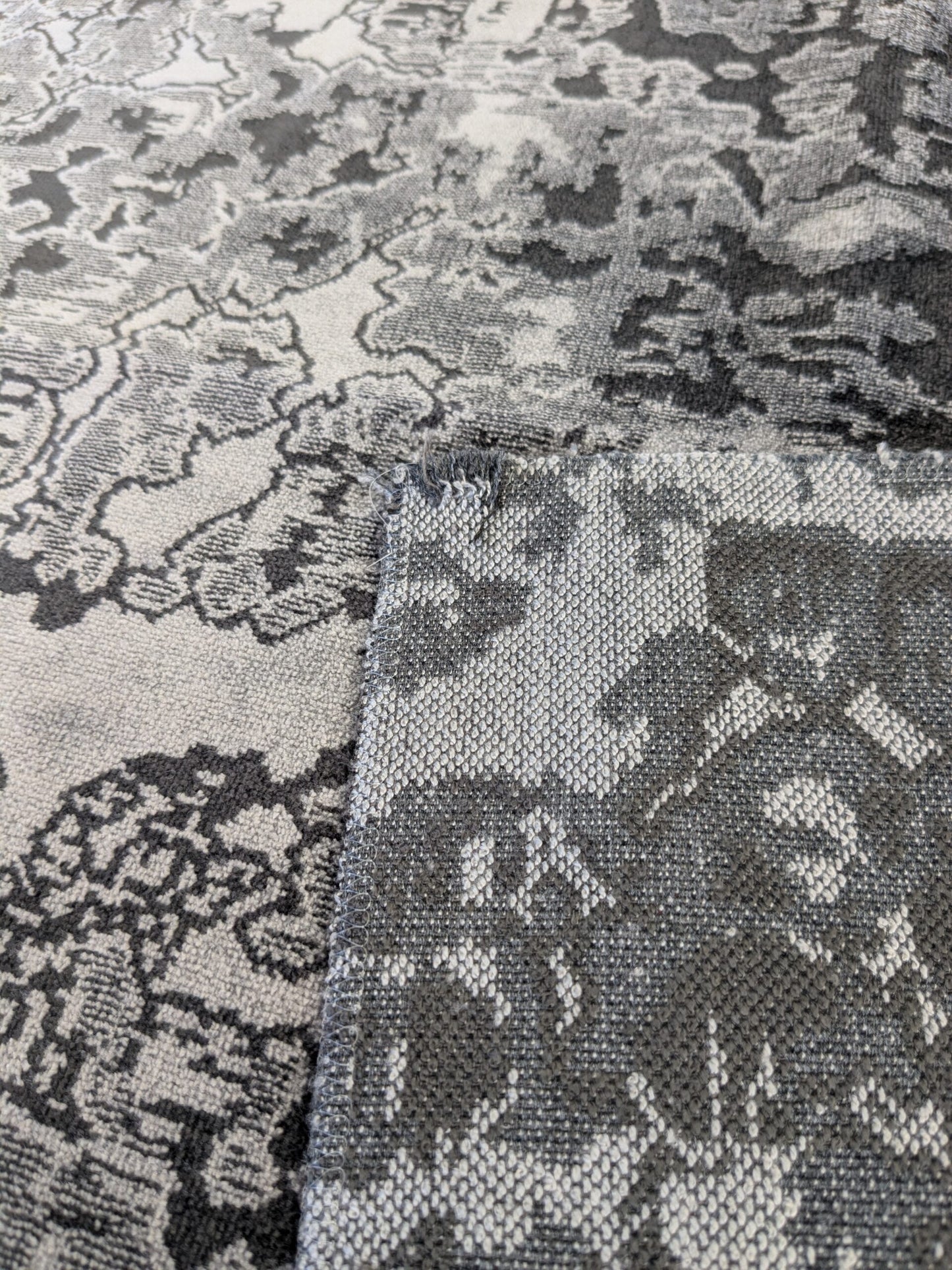 31 EV46 27" x 28" Velvet Square Scalamandre Aldeco Fragment Praline Black Abstract MSRP USD 326/y