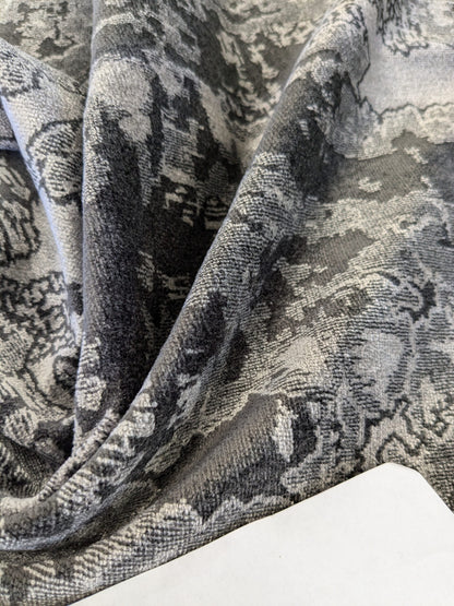 31 EV46 27" x 28" Velvet Square Scalamandre Aldeco Fragment Praline Black Abstract MSRP USD 326/y