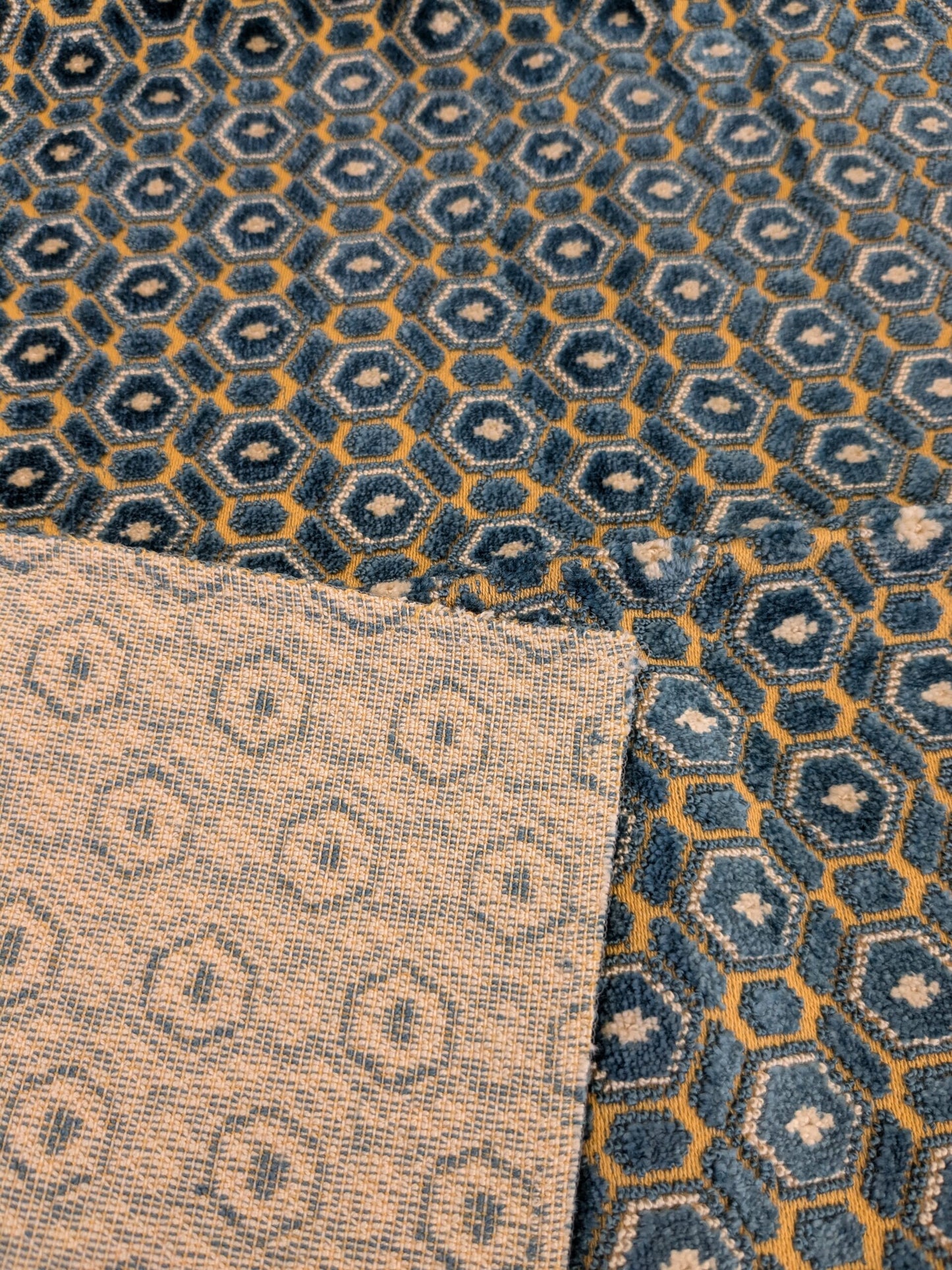 48 EV46 Velvet Square 26"x27" Scalamandre Old World Weavers Manet Bleu Jaune Blue Geometric Small Scale Texture